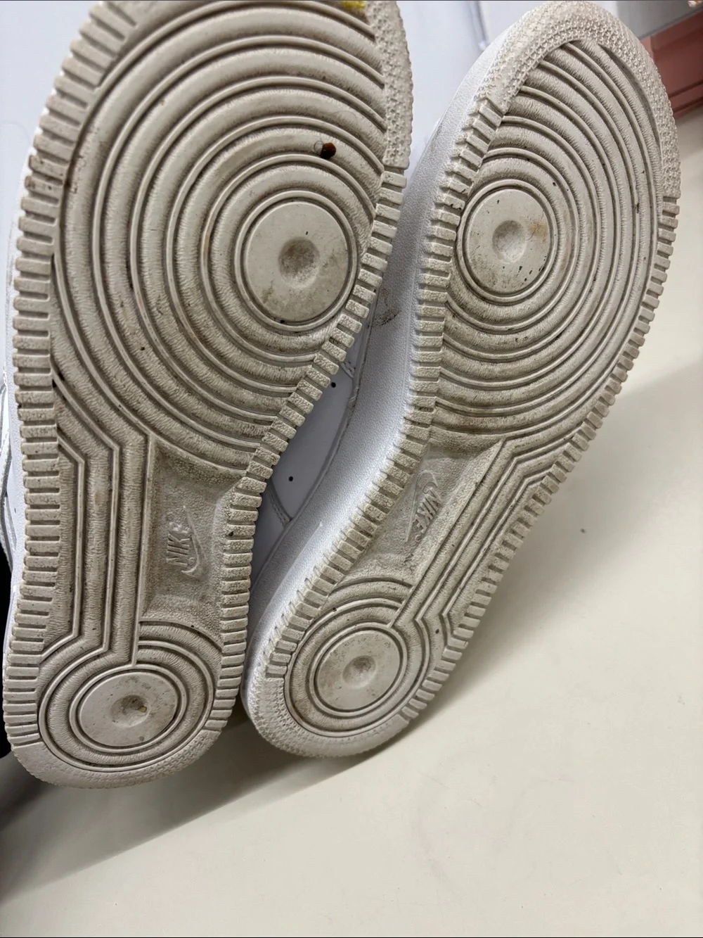 Nike White Low-Top Air Force 1s No Laces